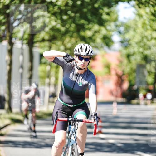 09.08.2026 - GEWOBA Citytriathlon Bremen Michael Burmester http://msf.ph/oto/9950582 09.08.2026 13:12:29 Radfahren 552, 636, 638, 744, 745, 758, 816, 846, 861, 864, 895, 909, 911, 935, 981, 1015, 1019, 1111 meine-sportfotos.de