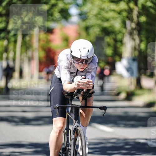 09.08.2026 - GEWOBA Citytriathlon Bremen Michael Burmester http://msf.ph/oto/9950591 09.08.2026 13:12:45 Radfahren 804, 960, 1111, 1142 meine-sportfotos.de