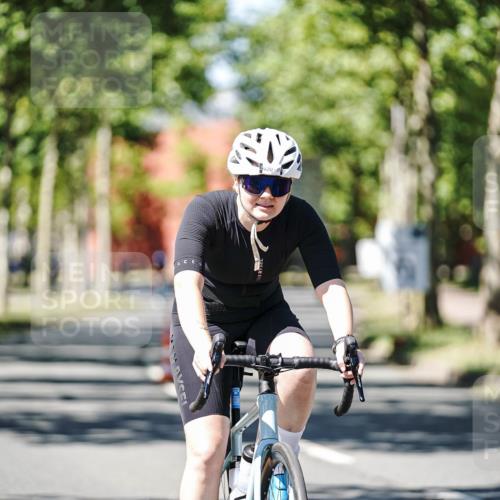 09.08.2026 - GEWOBA Citytriathlon Bremen Michael Burmester http://msf.ph/oto/9950611 09.08.2026 13:13:28 Radfahren 568, 839, 871, 920, 921, 982 meine-sportfotos.de