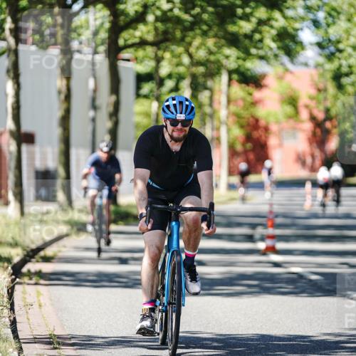 09.08.2026 - GEWOBA Citytriathlon Bremen Michael Burmester http://msf.ph/oto/9950613 09.08.2026 13:13:38 Radfahren 568, 759, 871, 1156 meine-sportfotos.de