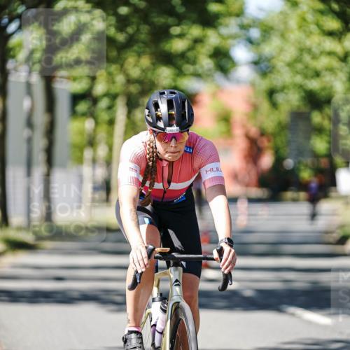 09.08.2026 - GEWOBA Citytriathlon Bremen Michael Burmester http://msf.ph/oto/9950633 09.08.2026 13:13:55 Radfahren 763, 840, 897, 938, 970, 1012, 1156 meine-sportfotos.de