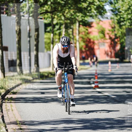 09.08.2026 - GEWOBA Citytriathlon Bremen Michael Burmester http://msf.ph/oto/9950657 09.08.2026 13:14:55 Radfahren 574, 653, 896, 1017 meine-sportfotos.de