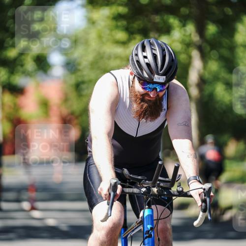 09.08.2026 - GEWOBA Citytriathlon Bremen Michael Burmester http://msf.ph/oto/9950660 09.08.2026 13:14:57 Radfahren 574, 653, 896, 948, 1017 meine-sportfotos.de