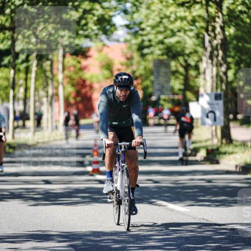 09.08.2026 - GEWOBA Citytriathlon Bremen Michael Burmester http://msf.ph/oto/9950663 09.08.2026 13:14:58 Radfahren 565, 574, 653, 896, 948, 1017 meine-sportfotos.de