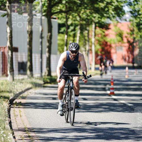 09.08.2026 - GEWOBA Citytriathlon Bremen Michael Burmester http://msf.ph/oto/9950678 09.08.2026 13:15:16 Radfahren 565, 762, 834, 948, 1126, 1136 meine-sportfotos.de