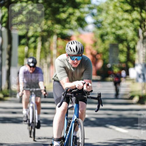 09.08.2026 - GEWOBA Citytriathlon Bremen Michael Burmester http://msf.ph/oto/9950688 09.08.2026 13:15:27 Radfahren 673, 727, 834, 844, 918, 1113, 1126 meine-sportfotos.de