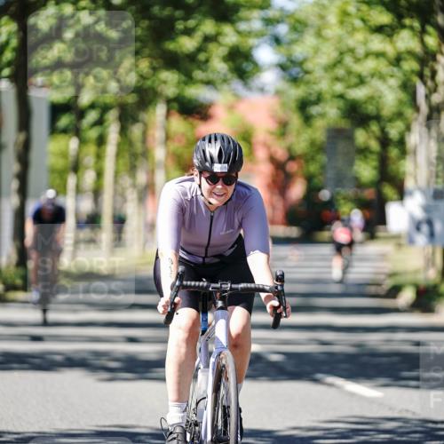 09.08.2026 - GEWOBA Citytriathlon Bremen Michael Burmester http://msf.ph/oto/9950689 09.08.2026 13:15:28 Radfahren 673, 727, 834, 844, 918, 1113 meine-sportfotos.de