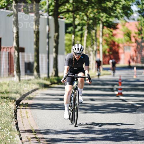 09.08.2026 - GEWOBA Citytriathlon Bremen Michael Burmester http://msf.ph/oto/9950699 09.08.2026 13:15:39 Radfahren 673, 727, 809, 844, 888, 954 meine-sportfotos.de