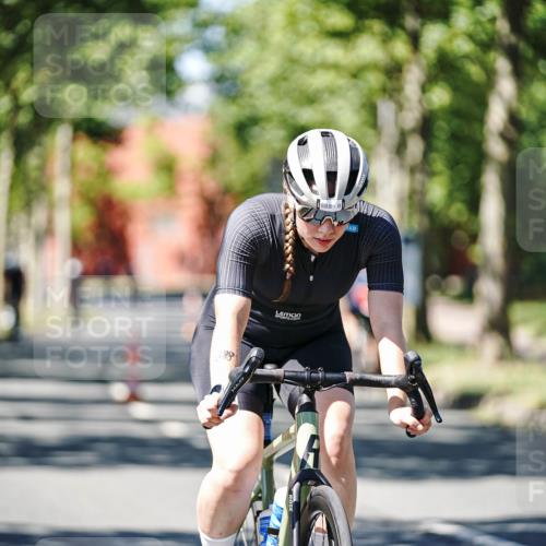 09.08.2026 - GEWOBA Citytriathlon Bremen Michael Burmester http://msf.ph/oto/9950700 09.08.2026 13:15:40 Radfahren 673, 727, 809, 844, 888, 954 meine-sportfotos.de