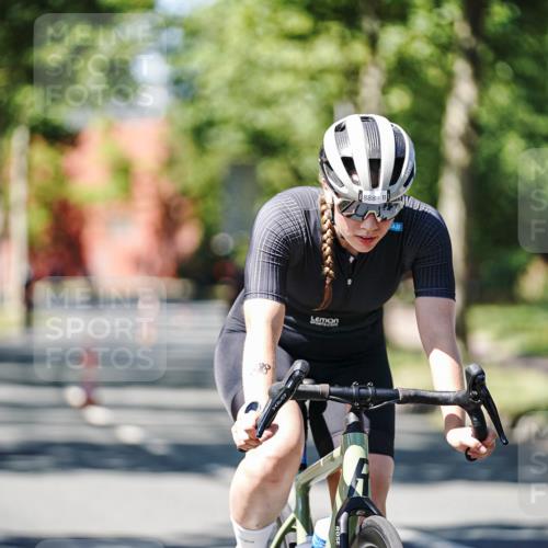 09.08.2026 - GEWOBA Citytriathlon Bremen Michael Burmester http://msf.ph/oto/9950701 09.08.2026 13:15:40 Radfahren 673, 727, 809, 844, 888, 954 meine-sportfotos.de