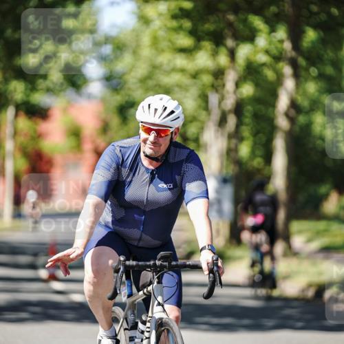 09.08.2026 - GEWOBA Citytriathlon Bremen Michael Burmester http://msf.ph/oto/9950713 09.08.2026 13:16:01 Radfahren 637, 838, 919 meine-sportfotos.de