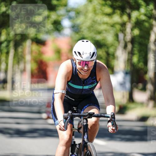 09.08.2026 - GEWOBA Citytriathlon Bremen Michael Burmester http://msf.ph/oto/9950717 09.08.2026 13:16:10 Radfahren 838, 919 meine-sportfotos.de