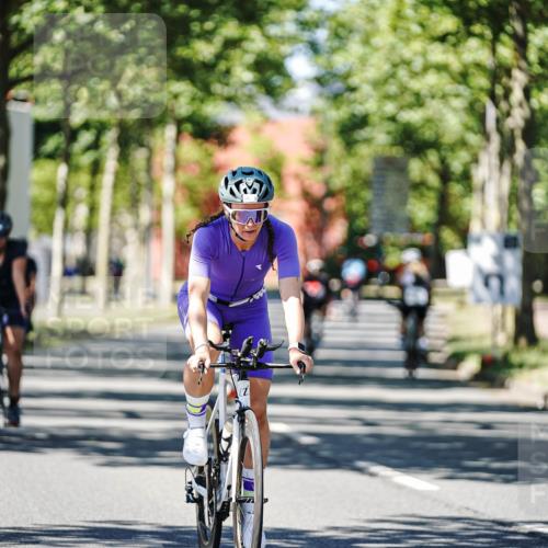 09.08.2026 - GEWOBA Citytriathlon Bremen Michael Burmester http://msf.ph/oto/9950720 09.08.2026 13:16:23 Radfahren 733, 886, 976 meine-sportfotos.de
