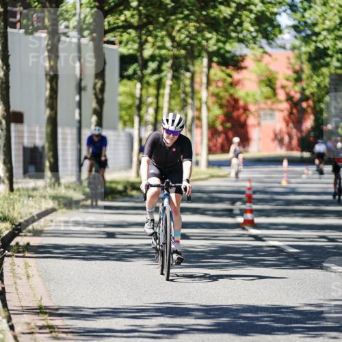 09.08.2026 - GEWOBA Citytriathlon Bremen Michael Burmester http://msf.ph/oto/9950746 09.08.2026 13:17:03 Radfahren 564, 603, 942, 1101 meine-sportfotos.de