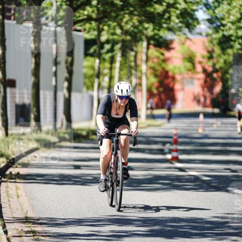 09.08.2026 - GEWOBA Citytriathlon Bremen Michael Burmester http://msf.ph/oto/9950758 09.08.2026 13:17:27 Radfahren 931, 1109 meine-sportfotos.de