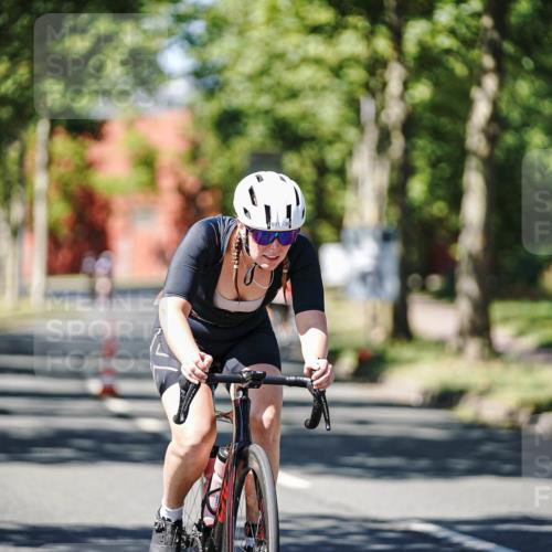09.08.2026 - GEWOBA Citytriathlon Bremen Michael Burmester http://msf.ph/oto/9950759 09.08.2026 13:17:28 Radfahren 930, 931, 1109 meine-sportfotos.de