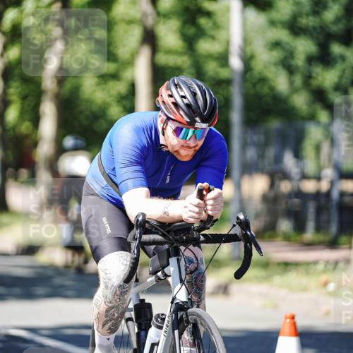 09.08.2026 - GEWOBA Citytriathlon Bremen Michael Burmester http://msf.ph/oto/9950784 09.08.2026 13:18:03 Radfahren 627, 796, 798, 876, 953, 1154 meine-sportfotos.de