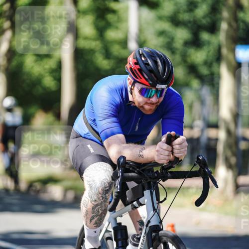 09.08.2026 - GEWOBA Citytriathlon Bremen Michael Burmester http://msf.ph/oto/9950785 09.08.2026 13:18:03 Radfahren 627, 796, 798, 876, 953, 1154 meine-sportfotos.de