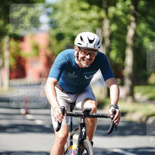 09.08.2026 - GEWOBA Citytriathlon Bremen Michael Burmester http://msf.ph/oto/9950795 09.08.2026 13:18:18 Radfahren 627, 798, 989, 1010 meine-sportfotos.de