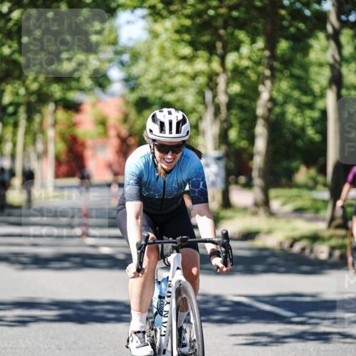 09.08.2026 - GEWOBA Citytriathlon Bremen Michael Burmester http://msf.ph/oto/9950815 09.08.2026 13:19:31 Radfahren 693, 813, 944 meine-sportfotos.de