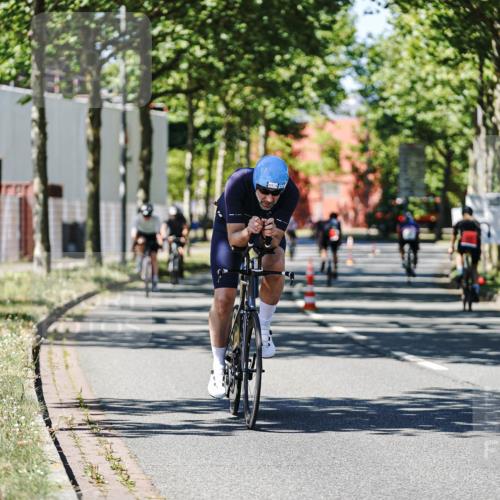 09.08.2026 - GEWOBA Citytriathlon Bremen Michael Burmester http://msf.ph/oto/9950819 09.08.2026 13:19:33 Radfahren 693, 785, 813, 944, 1107 meine-sportfotos.de