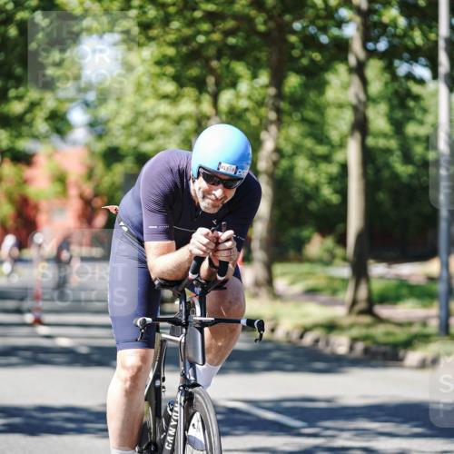 09.08.2026 - GEWOBA Citytriathlon Bremen Michael Burmester http://msf.ph/oto/9950820 09.08.2026 13:19:33 Radfahren 693, 785, 813, 944, 1107 meine-sportfotos.de
