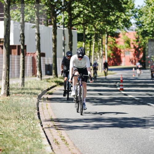 09.08.2026 - GEWOBA Citytriathlon Bremen Michael Burmester http://msf.ph/oto/9950822 09.08.2026 13:19:36 Radfahren 693, 785, 813, 944, 1014, 1107 meine-sportfotos.de