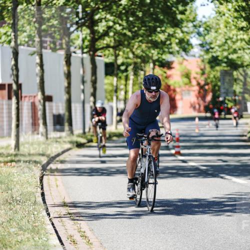 09.08.2026 - GEWOBA Citytriathlon Bremen Michael Burmester http://msf.ph/oto/9950827 09.08.2026 13:19:40 Radfahren 693, 785, 813, 944, 1014, 1107 meine-sportfotos.de