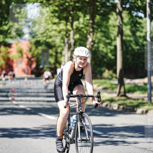 09.08.2026 - GEWOBA Citytriathlon Bremen Michael Burmester http://msf.ph/oto/9950848 09.08.2026 13:20:06 Radfahren 656, 817, 859, 923, 940 meine-sportfotos.de