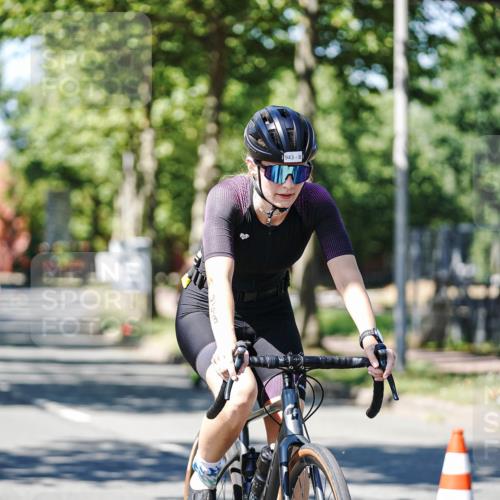 09.08.2026 - GEWOBA Citytriathlon Bremen Michael Burmester http://msf.ph/oto/9950856 09.08.2026 13:20:23 Radfahren 859, 933, 943, 991, 1140 meine-sportfotos.de