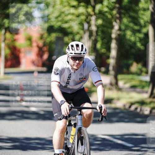09.08.2026 - GEWOBA Citytriathlon Bremen Michael Burmester http://msf.ph/oto/9950863 09.08.2026 13:20:44 Radfahren 672, 957, 1007, 1125 meine-sportfotos.de