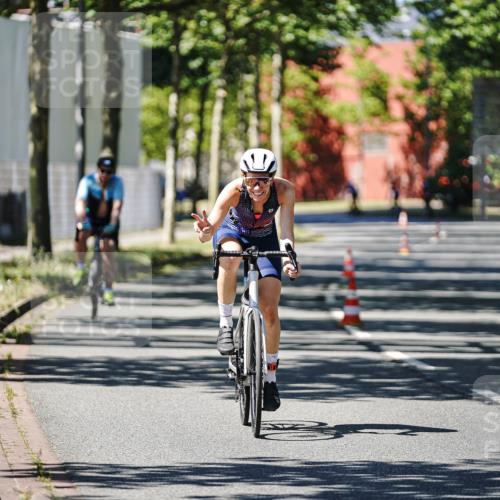 09.08.2026 - GEWOBA Citytriathlon Bremen Michael Burmester http://msf.ph/oto/9950866 09.08.2026 13:20:47 Radfahren 672, 957, 1125 meine-sportfotos.de