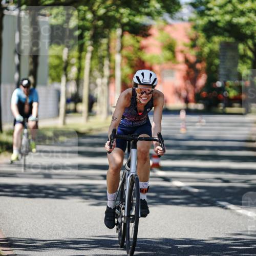 09.08.2026 - GEWOBA Citytriathlon Bremen Michael Burmester http://msf.ph/oto/9950868 09.08.2026 13:20:48 Radfahren 672, 957, 1125 meine-sportfotos.de