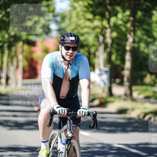09.08.2026 - GEWOBA Citytriathlon Bremen Michael Burmester http://msf.ph/oto/9950874 09.08.2026 13:20:51 Radfahren 672, 957, 1125 meine-sportfotos.de