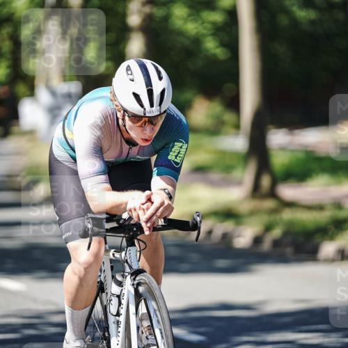 09.08.2026 - GEWOBA Citytriathlon Bremen Michael Burmester http://msf.ph/oto/9950889 09.08.2026 13:21:39 Radfahren 583 meine-sportfotos.de