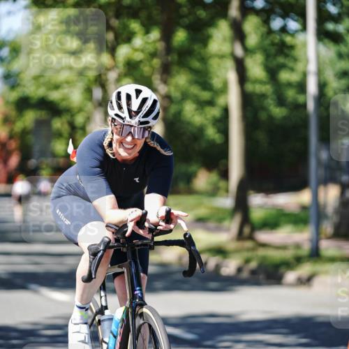 09.08.2026 - GEWOBA Citytriathlon Bremen Michael Burmester http://msf.ph/oto/9950899 09.08.2026 13:22:20 Radfahren 985 meine-sportfotos.de