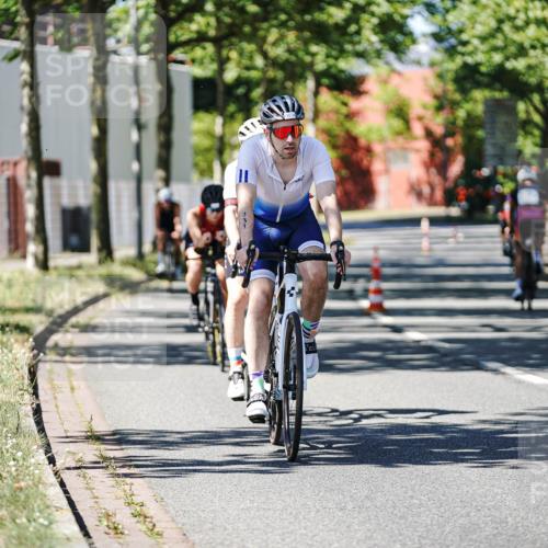 09.08.2026 - GEWOBA Citytriathlon Bremen Michael Burmester http://msf.ph/oto/9950903 09.08.2026 13:22:37 Radfahren 731, 889, 890, 1157 meine-sportfotos.de
