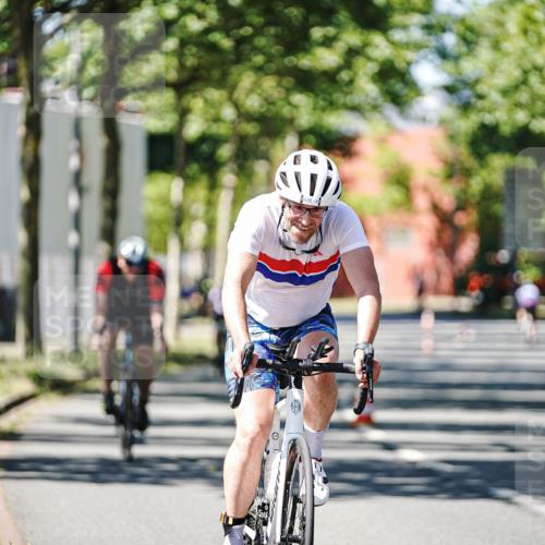 09.08.2026 - GEWOBA Citytriathlon Bremen Michael Burmester http://msf.ph/oto/9950910 09.08.2026 13:22:59 Radfahren 779, 828, 1106 meine-sportfotos.de