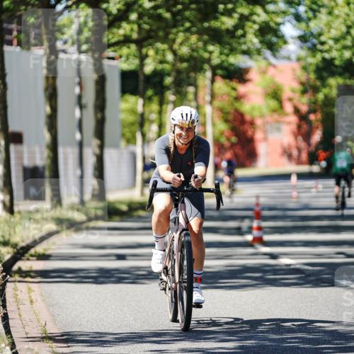09.08.2026 - GEWOBA Citytriathlon Bremen Michael Burmester http://msf.ph/oto/9950927 09.08.2026 13:23:33 Radfahren 842, 941, 966, 997, 1122 meine-sportfotos.de