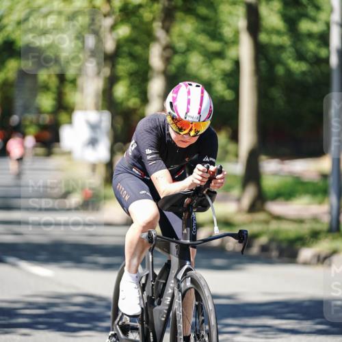 09.08.2026 - GEWOBA Citytriathlon Bremen Michael Burmester http://msf.ph/oto/9950935 09.08.2026 13:23:48 Radfahren 842, 853, 898 meine-sportfotos.de