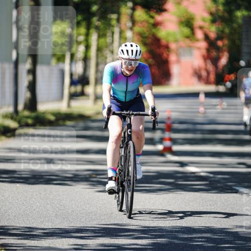 09.08.2026 - GEWOBA Citytriathlon Bremen Michael Burmester http://msf.ph/oto/9950969 09.08.2026 13:26:53 Radfahren 959 meine-sportfotos.de