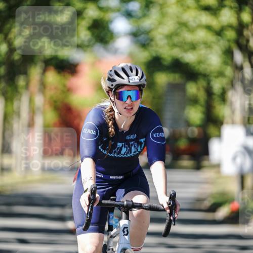 09.08.2026 - GEWOBA Citytriathlon Bremen Michael Burmester http://msf.ph/oto/9950977 09.08.2026 13:27:43 Radfahren 927 meine-sportfotos.de