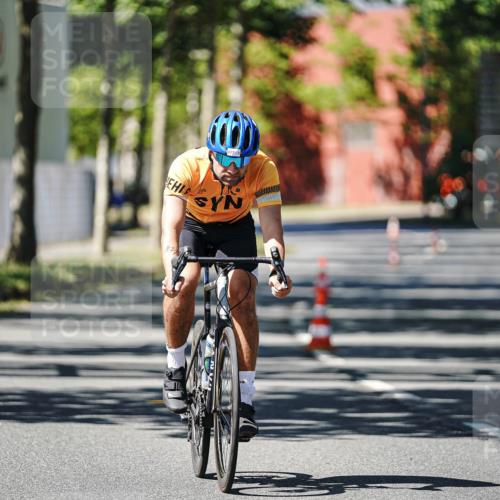09.08.2026 - GEWOBA Citytriathlon Bremen Michael Burmester http://msf.ph/oto/9950979 09.08.2026 13:27:54 Radfahren 877 meine-sportfotos.de