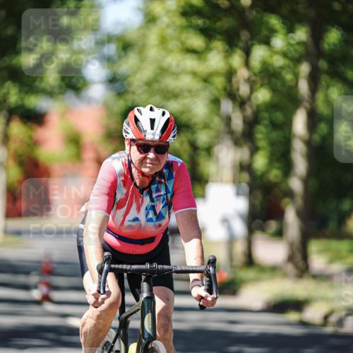 09.08.2026 - GEWOBA Citytriathlon Bremen Michael Burmester http://msf.ph/oto/9950988 09.08.2026 13:29:37 Radfahren 799, 999 meine-sportfotos.de