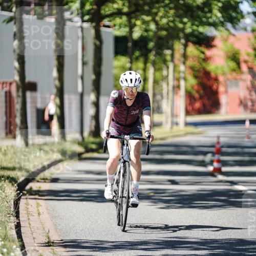 09.08.2026 - GEWOBA Citytriathlon Bremen Michael Burmester http://msf.ph/oto/9950993 09.08.2026 13:29:55 Radfahren 904, 946 meine-sportfotos.de