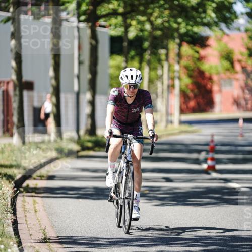 09.08.2026 - GEWOBA Citytriathlon Bremen Michael Burmester http://msf.ph/oto/9950994 09.08.2026 13:29:55 Radfahren 904, 946 meine-sportfotos.de