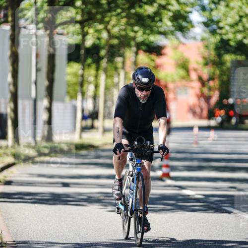 09.08.2026 - GEWOBA Citytriathlon Bremen Michael Burmester http://msf.ph/oto/9951004 09.08.2026 13:30:20 Radfahren 724, 795, 905 meine-sportfotos.de