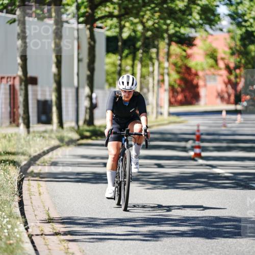 09.08.2026 - GEWOBA Citytriathlon Bremen Michael Burmester http://msf.ph/oto/9951015 09.08.2026 13:31:26 Radfahren 899, 1012 meine-sportfotos.de