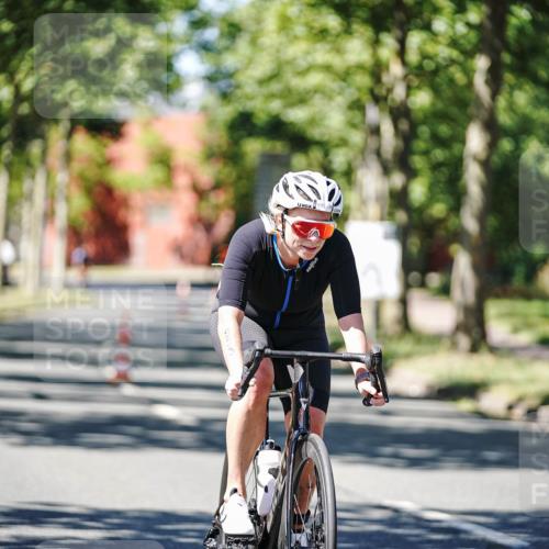 09.08.2026 - GEWOBA Citytriathlon Bremen Michael Burmester http://msf.ph/oto/9951027 09.08.2026 13:32:12 Radfahren 993, 1103, 1141 meine-sportfotos.de