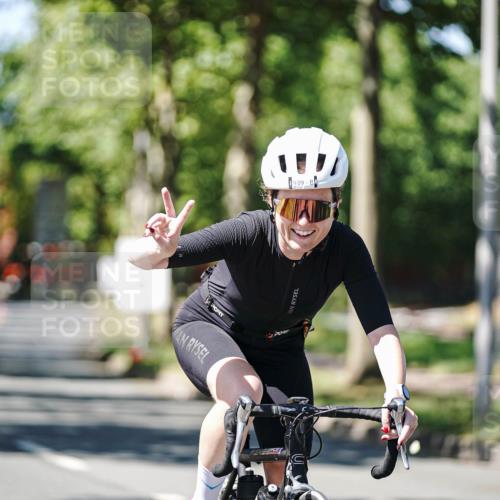 09.08.2026 - GEWOBA Citytriathlon Bremen Michael Burmester http://msf.ph/oto/9951051 09.08.2026 13:32:49 Radfahren 822, 939, 990, 1006 meine-sportfotos.de